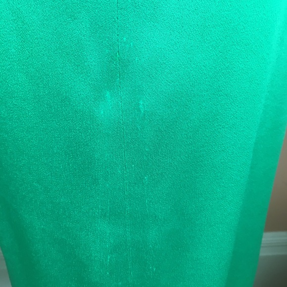 Green Satiny Alexander McQueen Gown with Jeweled Neckline - Italian Size 40 - Picture 8 of 9